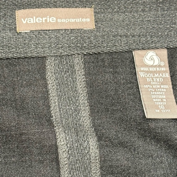 Plus Size EUC Gray wool Maxi Skirt with Front Pleat and Slit Size 16 - Picture 3 of 7